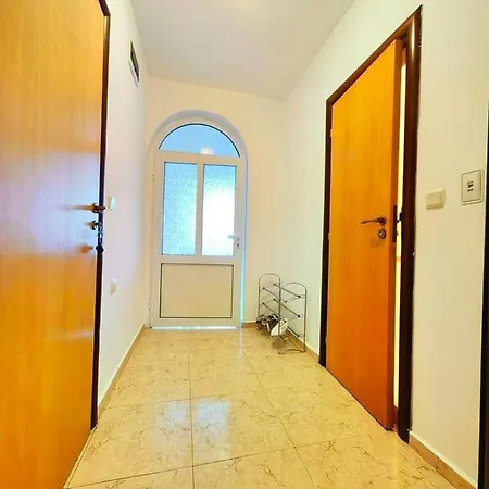 Apartament Kambani Arnel , Marina