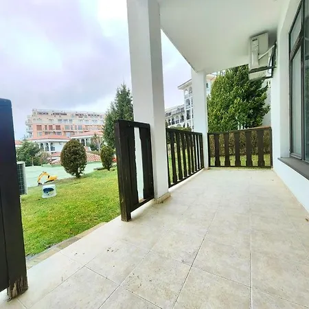 Kambani Arnel , Marina Appartement *