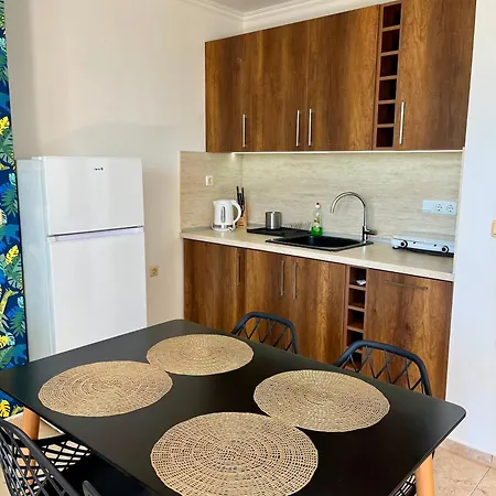 Kambani Arnel , Marina Appartement Sveti Vlas